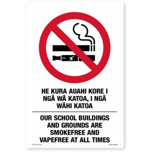 Products: Te Reo Smoke/Vapefree School Grounds Safety Sign – SafeTradie