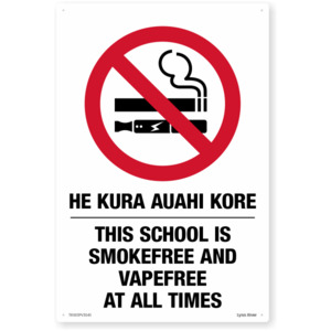 Products: Te Reo Smoke/Vapefree School Safety Sign – SafeTradie