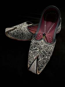 Pure Leather based very soft cushioned Men’s Punjabi Jutti