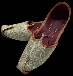 Pure Leather based very soft cushioned Men’s Punjabi Jutti