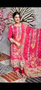 (Video Clip attached)Hot pink color print work soft Dola Silk based beautiful ka&hellip;
