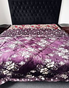 Quilts: Beautiful Floral Design 220 X 230 Cm Heavy Weight Quilt With Microfibre Filling (Super King Size Bed)
