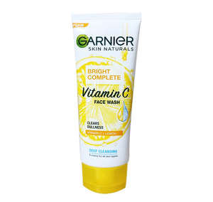 Face Wash: GARNIER BRIGHT COMPLETE VITAMIN C FACE WASH (50ml)