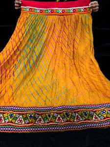 Chaniya Choli: Multicoloured border chiffon based skirt/lehnga/chaniya