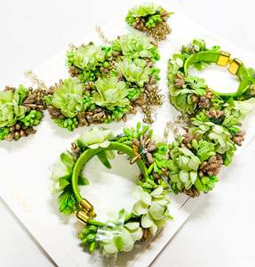 Beautiful Floral jewellery for Haldi/Mehndi (Necklace, earrings, 2 kade ,tikka, &hellip;