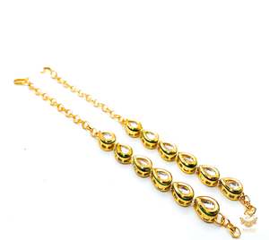 Kundan work beautiful earring support sahare