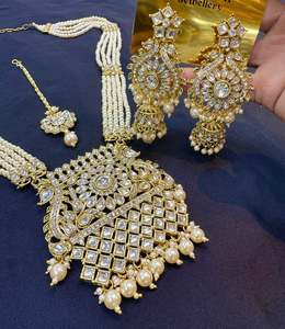 Rani Haar Long Necklaces: Pearls Work With Kundan Stone Beautiful Rani Haar /Long Necklace Set With Beautiful Earrings