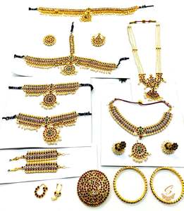 South indian bharatnatyam jwellery set (artificial gold)