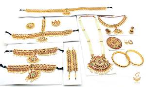 South indian bharatnatyam jwellery set (artificial gold)