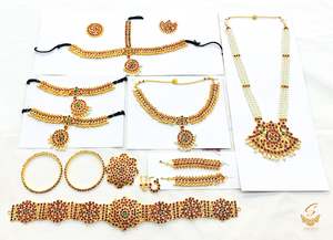 South indian bharatnatyam jwellery set (artificial gold)