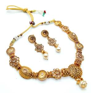 South Indian Necklace: small size beautiful gold plated (artificial) necklace set with polki stone