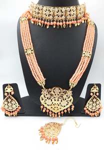 traditional punjabi jwellery set in peach pearls Jadau chokar raani haar & Earrings tikka