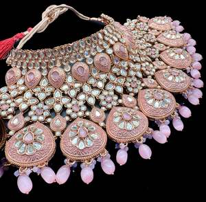 (video clip attached)Pastel Pink on Rosegold shade base Original Kundan Polki st&hellip;