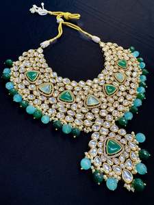 (video clip attached)Shades of Green Beautiful uncut Kundan stones with pearls s&hellip;