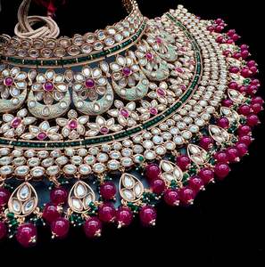 (video clip attached)Ruby & green shades color Beautiful and elegant look meenak&hellip;