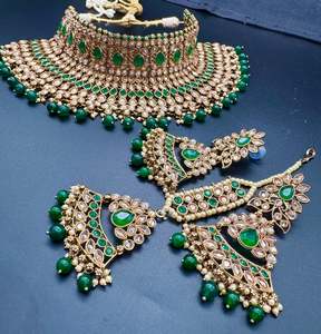 (video clip attached )Green color Beautiful and elegant look Original Polki ston&hellip;