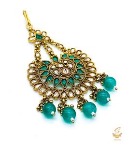 Passa: Deep green Pearls with Polki stone beautiful passa