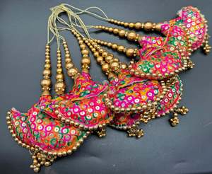Latkans: Beautiful cushioned design medium size lehnga latkans tessels (pair)