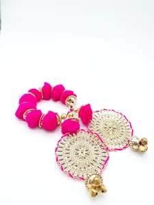 Hot pink colour Wedding gaana with latkan