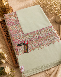 Woolen Shawls Scarfs: Women's soft pashmina Shawl