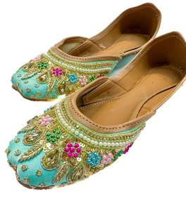 Pure leather very soft cushioned based hand work Beautiful Punjabi Jutti