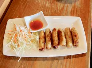 Entre: PRAWN & PORK DEEP FRIED SPRING ROLLS