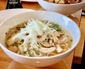 Ph%E1%BB%9F Vietnamese Rice Noodle Soup: CHICKEN PHO