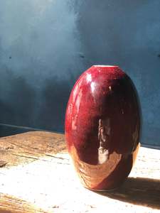 Sang de Boeuf / Ox Blood / Shinsha / Copper Red Ox Blood Vase Product from Master Padung