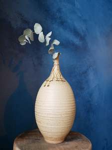 Vase: VASE (VII) by Master Padung