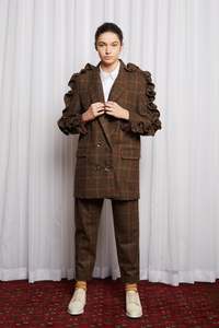 Dreamscape Sale: CULT CLASSIC BLAZER - BROWN CHECK