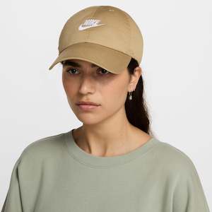 Nike Club - ADJUSTABLE CAP - PARACHUTE BEIGE/WHITE