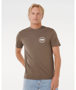 Rip Curl: STAPLE TEE - ROCK