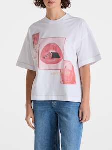 Tees 1: STUNG BOXED TEE-WHITE