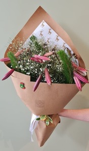 Products: Pōhutukawa Spice Soy Candle Large - Samantha Rose Flowers Ashburton Florist NZ