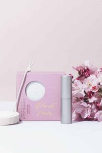 White Lily Room Spray - Samantha Rose Flowers Ashburton Florist NZ