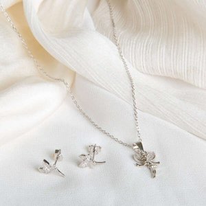 Products: s925 Silver Angel Pendant With Matching Earring And Including s925 Chain