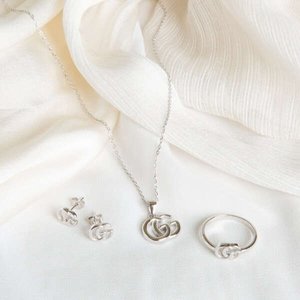 Products: s925 Silver Double GG Words Pendant , Ring , Earrings And Including s925 Silver Chain