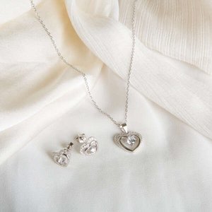 Products: s925 Silver Double Heart Fashion Jewellery With Earrings And Including s925 Chain