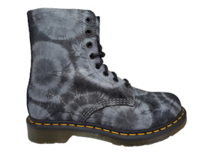 Doc Martens: Dr Martens - Pascal 8 Eye Boot