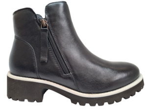 Ankle Boots: Le Sansa - East
