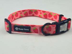 Qr Collars: Dog Collar - Easy Scan QR ID - Strawberry Field