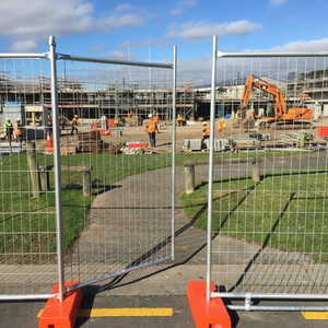 Temporary Fencing: Temp Fence Pedestrian Gate Panel (1.2m W x 2.1m H)