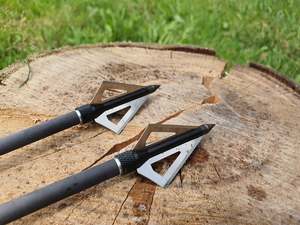 Carbon Hunting arrow with 3/16" cutting diameter - 30 inch shaft