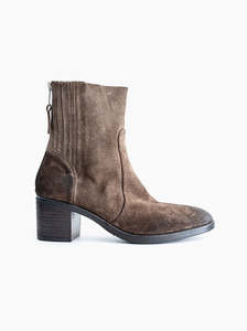 Lennon taupe suede