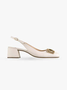 Pumps: Kristy cream
