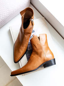 Ankle Boots: Kate tan