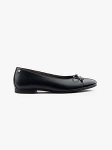 Ballet Flats: Lauren black