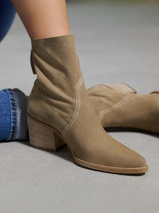 Talia beige suede