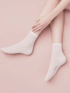 Hosiery Socks: Cotton Socquette white