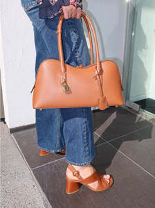 All: Star tan